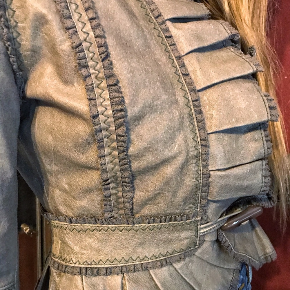 MODA International Ruffle Leather Jacket - Picture 4 of 10